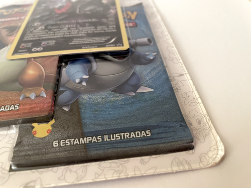 Generations Mythical Pokémon Collection Darkrai - Blister | Portuguese - 3 Packs - Picture 4 of 6