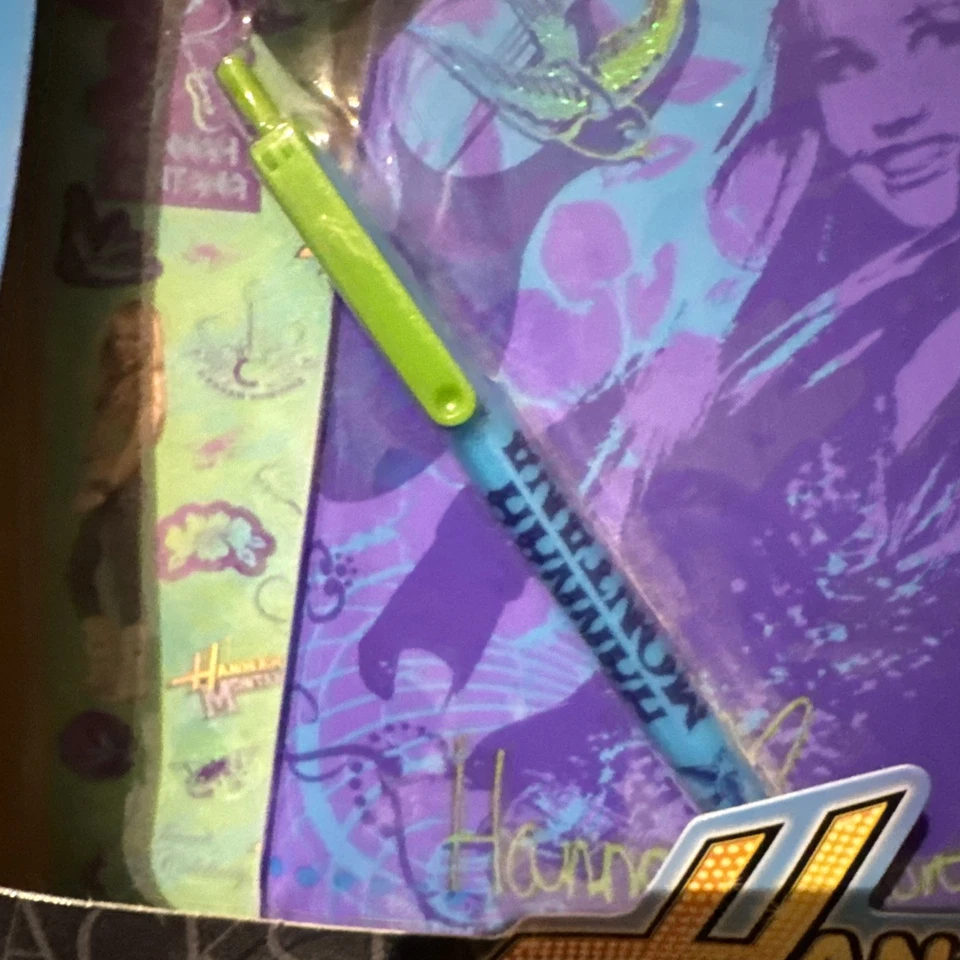 Disney Hannah Montana Diario Conjunto de Papelería Diario Pluma Pegatinas Imanes Prendedor Foto 3 de 4