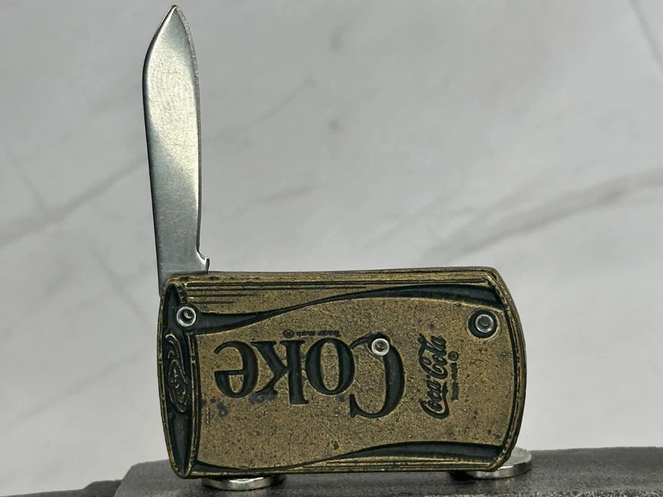Винтажный нож для банки с газировкой Coca Cola Cola Colonial Providence, Род-Айленд, США, латунный карман - Изображение 2 из 4
