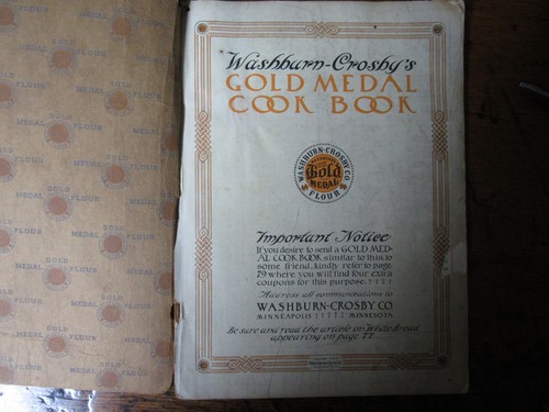ANTIQUE 1909 GOLD MEDAL FLOUR COOKBOOK~ PAPERBACK~WASHBURN-CROSBY CO - Picture 2 of 9