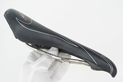 NOS SPECIALIZED V-GROOVE BLACK VINTAGE SADDLE SEAT RACING