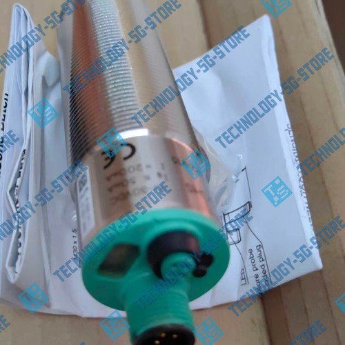 New Pepperl+Fuchs UC2000-30GM-E6R2-V15 ultrasonic sensor - Picture 3 of 4
