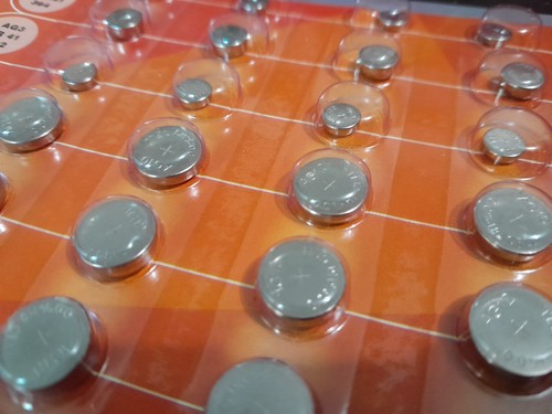 Baterías de botón de 24 piezas para electrónica pequeña - Imagen 6 de 9