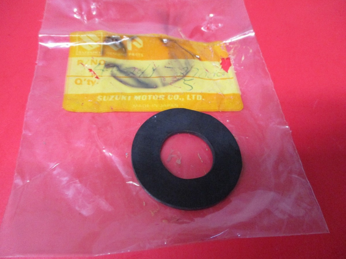 ストライク NOS OEM NEW ORIGINAL SUZUKI MT50 FUEL TANK CAP GASKET 44248