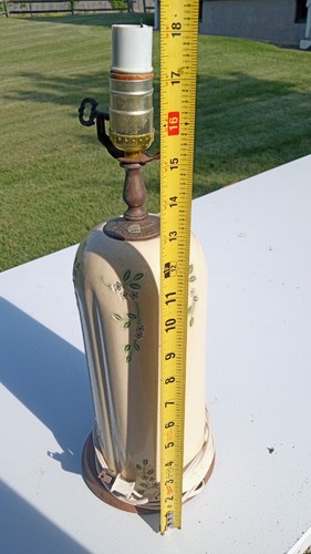 Estate Oriental Lamp With Markings - Picture 5 of 24