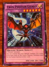 2014 Yu Gi Oh Star Pack 2014 1st Edition Starfoil Twin Photon Lizard SP14-EN020