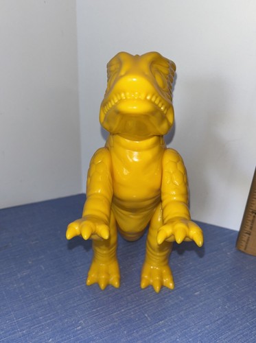 Marusan Peter Sofubi Ultra Q Soft Vinyl Figur M1 Yellow Blank Wonder Fest 2007 - Bild 3 von 6