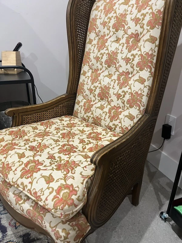 Silla Key City vintage con respaldo de ala... excelente estado Foto 2 de 2