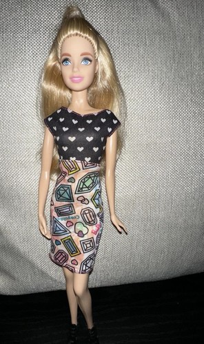Lot Of 6 Model Muse Barbie Dolls! African American & Friends! Rooted Lashes - Picture 23 of 24
