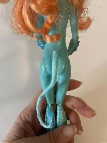 Monster High 2014 Monster Exchange Lorna McNessie Puppe LOCKNESS nude - Bild 9 von 10