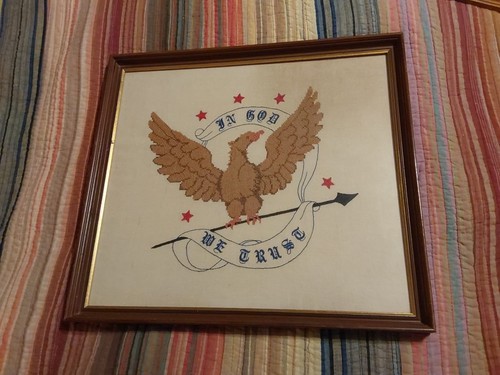 Vintage Needlepoint Federal Patriotic American Eagle Folk Art 20.5" X 18.5" GC - Picture 1 of 6