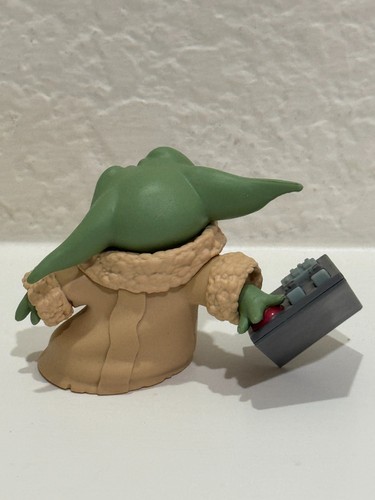 Star Wars The Mandalorian “The Child / Grogu” Figure & Plush Lot, Mattel, Disney - Picture 12 of 21