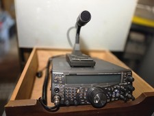 Kenwood TS-2000 Multi-Band Transceiver for HF/VHF/UHF with Software