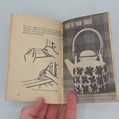 Useful Decorating Hints 1960s Brooke Bond Oxo PG Tips Vintage Advertising Bookle - Picture 5 of 11