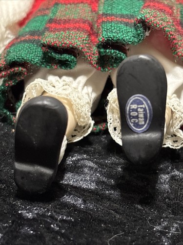 Vintage 8,5" Puppe Porzellan Weihnachten Sommersprossen Junge Mädchen passende blaue Augen - Bild 2 von 11