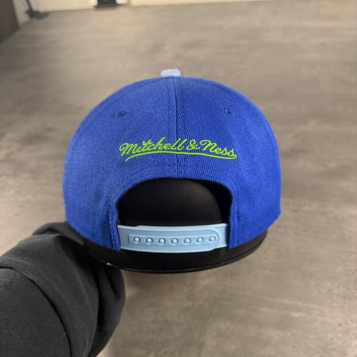 Mitchell & Ness Charlotte Hornets NBA HWC Snapback Hat Cap Blue - Picture 5 of 9