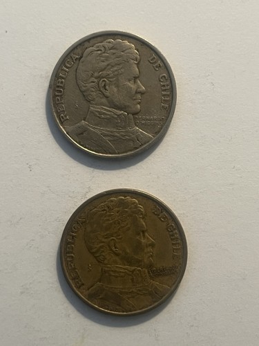 LOT OF TWO (2) CHILE Peso coins - Picture 2 of 3