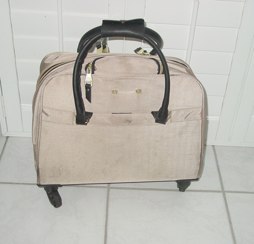 Steve Madden Designer Reisetasche mit Rollen beige weiche Seiten Handgepäck - Bild 6 von 14