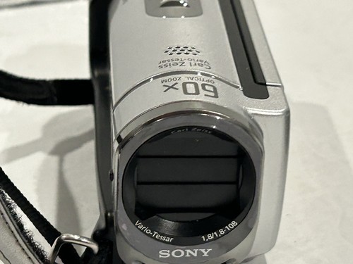 Sony DCR-SX63 Handycam 16 GB 60x Optical Zoom Camcorder w/Battery Cables TESTED - Picture 5 of 14