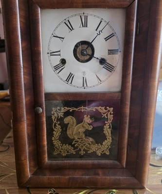 Antike Seth Thomas Wanduhr mit Pendel, Gong und Originalschlüssel 