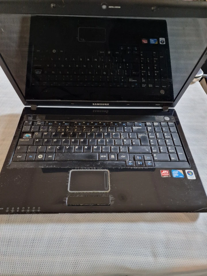 Notebook Samsung R620 16" IC2D danificado para peças Leia a descrição - Imagem 3 de 4