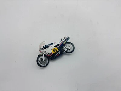 Modell Motorrad Suzuki RGT500 #5 1981 M. Lucchinelli - Edicola - Maßstab 1:22 - Bild 1 von 2