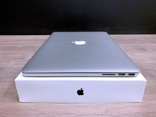 ∷MACBOOK PRO 15 ∷ 2015 ∷ RETINA ∷ 16GB RAM 2TB SSD 4.0GHz i7 TURBO∷ - Picture 3 of 10