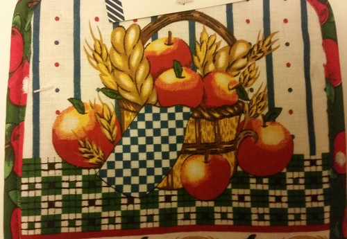 SET OF 2 SAME PRINTED POT HOLDERS, 7" x 7", APPLES & WHEAT IN THE BASKET, AM - Picture 2 of 6