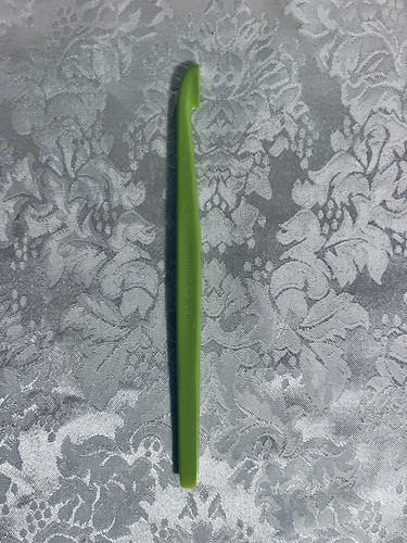 DOS peladores de cítricos verdes Tupperware nuevos envío gratuito #727 - Imagen 2 de 4