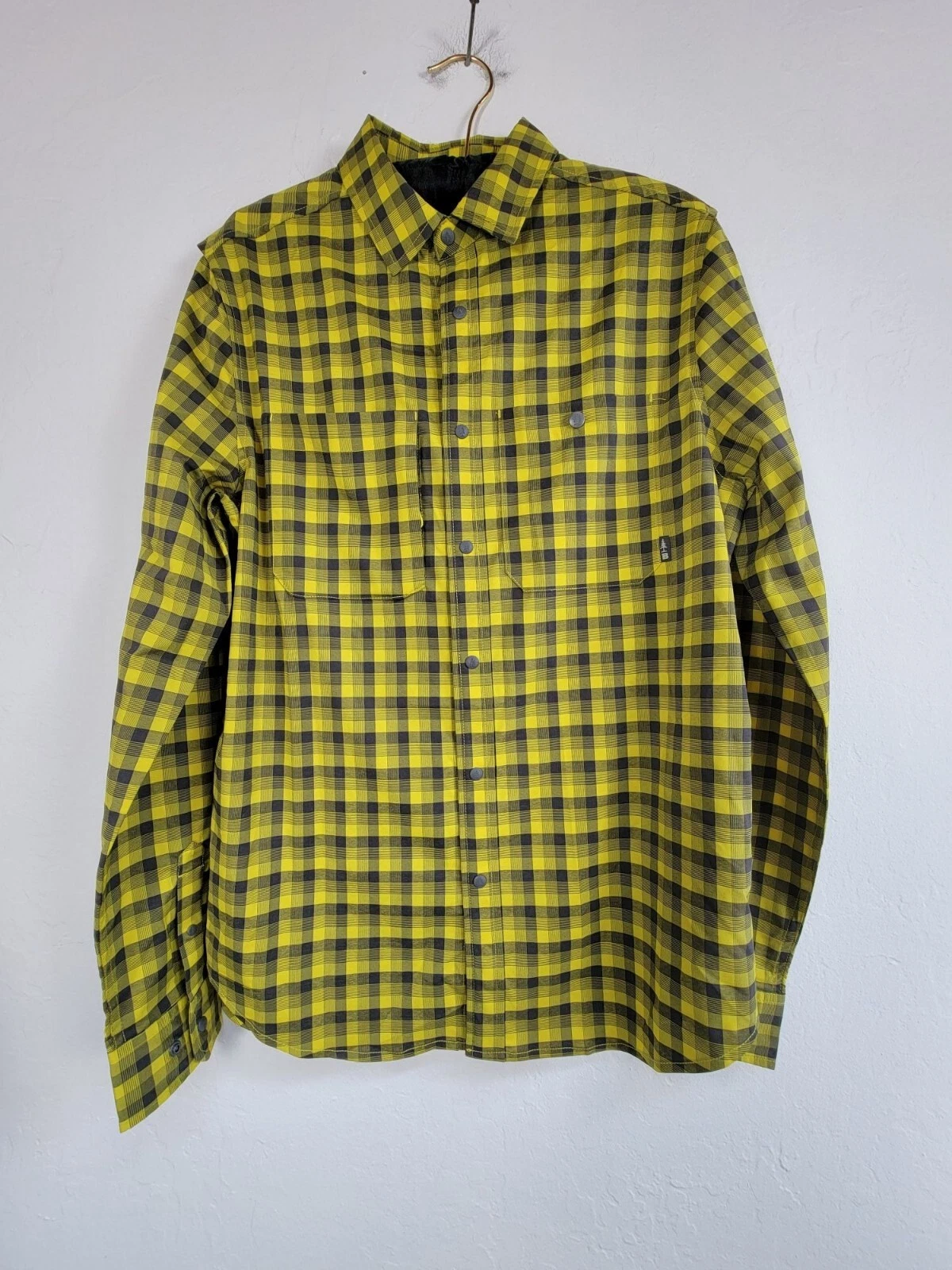 Bass Outdoor Men's Plaid Long Sleeve Casual Button Up Shirt Yellow Small New