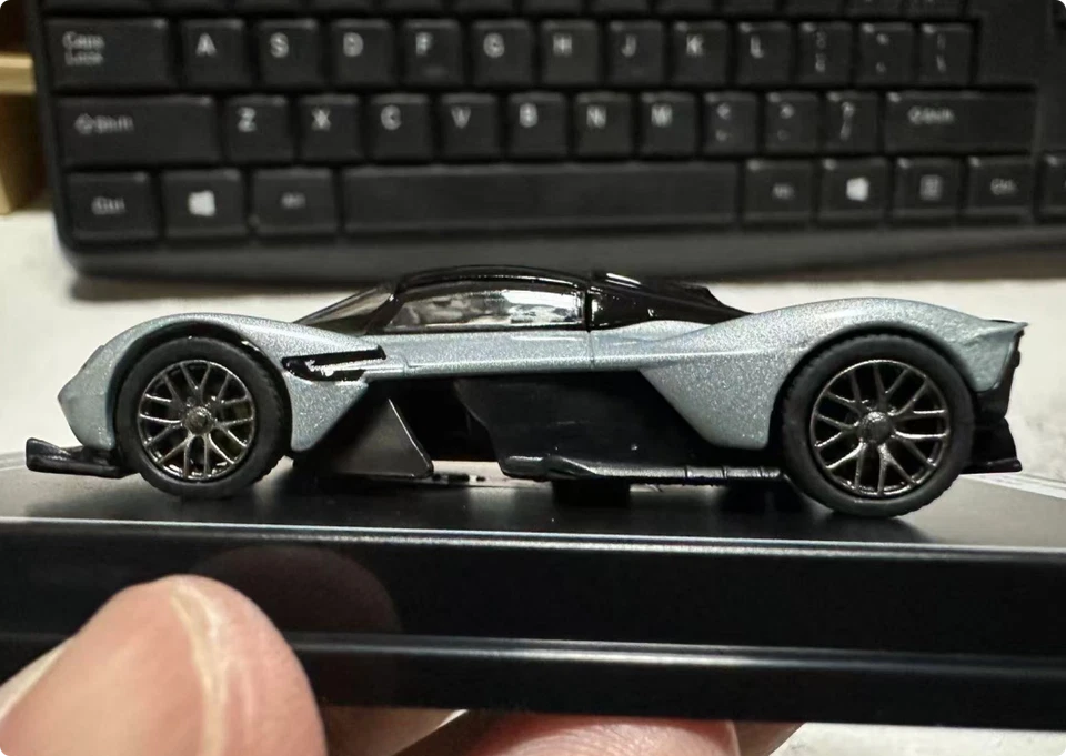 Postercars 1:64 Aston Martin Valkyrie Diecast Model Car Rubber Tires New Card - Image 2 of 4