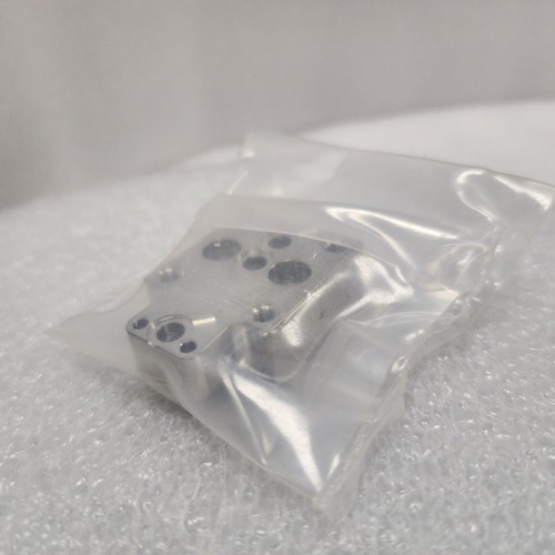 Lam Research Blocco Linea Gas 220-32211-000 R11 Raccordo Gas, inutilizzato, Messico+97192 - Foto 3 di 6