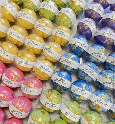 1 Bargeld Geld Badebombe zufällige Rechnung innen handgefertigt in USA mit Rich Blossom Aroma - Bild 3 von 3