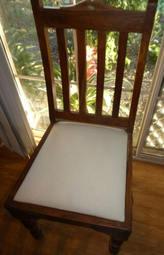 Solid teak dining table + 6 upholstered chairs white seats - Freedom Furniture - Picture 6 of 10