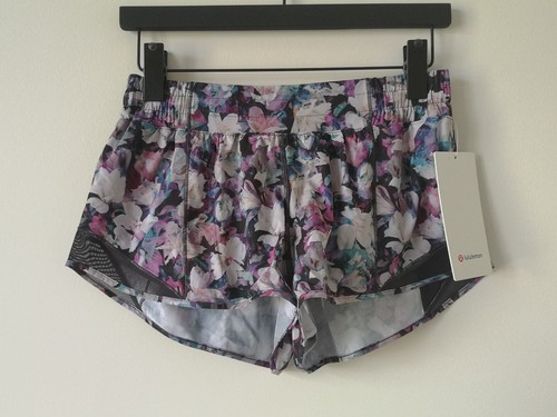 Neu mit Etikett LULULEMON UTOP/DPHM Multi leichte niedrige Leibhöhe gefüttert 2,5" heiße heiße Shorts 8 - Bild 1 von 8