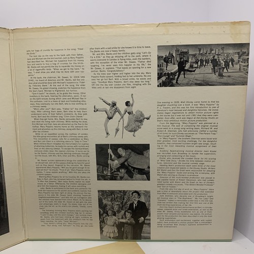 Vintage 1964 Mary Poppins Walt Disney Hardcover Book NOV1 AND VINYL SOUND TRACK - Picture 11 of 12