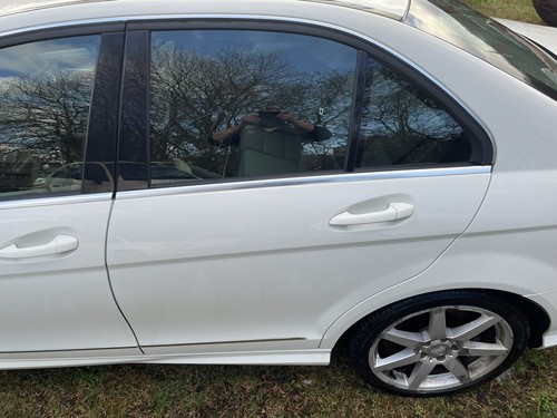 2011-2014 MERCEDES C CLASS W204 AMG FACELIFT WHITE BREAKING SPARES WHEEL NUT - Picture 23 of 24