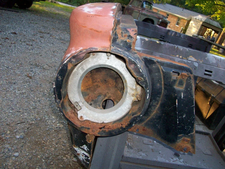 65 Plymouth Valiant 1965, Barracuda guardabarros de pasajero derecho ¡Bonito! Foto 2 de 4