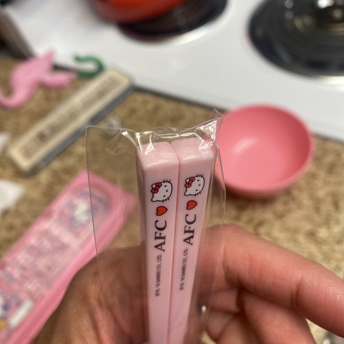 โค๏ธ๐ New Sanrio Hello Kitty AFC 30th Anniversary Pink Chopsticks BPA Free JAPAN - Picture 7 of 9
