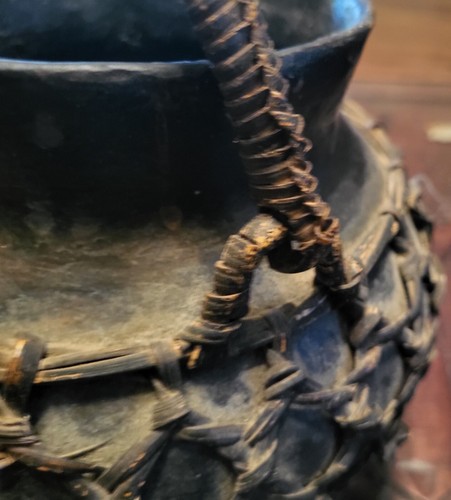 Vintage Antique Filipino Bamboo Wrapped W/Handle Clay Pottery Jar - Phillipines - Picture 9 of 13