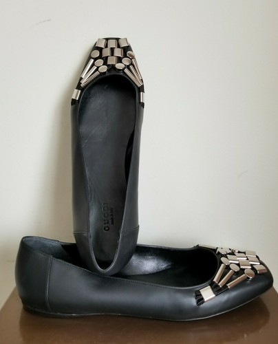 ZAPATOS PLANOS ADORNADOS GUCCI SIGRID NEGROS ICÓNICOS PLATEADOS HERRAJES EU 39 I LOVE - Imagen 2 de 7