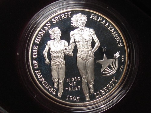 US Commem Blind Runner & Gymnast 1995-P Juego de 2 monedas de plata PRUEBA con caja/certificado de autenticidad. #8 - Imagen 2 de 10