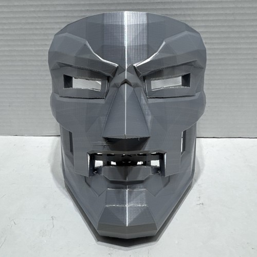 Dr. Doom Maske 3D gedruckt Halloween Maske - Bild 1 von 6