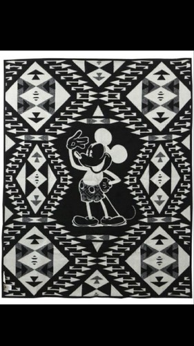 Pendleton Disney Manta de Lana Negra Mickey Mouse 90 Aniversario con Caja USADA - Imagen 6 de 24