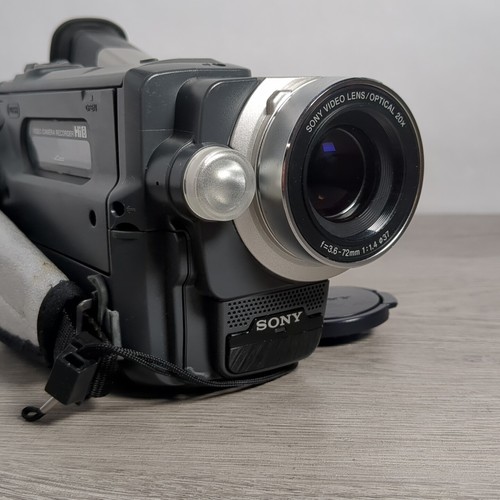 Sony Handycam CCD-TRV308 Hi8 Camcorder TESTED - Picture 3 of 11