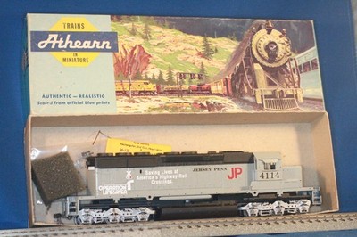 JP HO Athearn BB EMD SD40-2 Jersey Penn #4114 Operation Lifesaver DC Custom