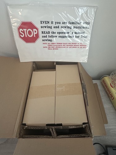 SINGER Tiny Serger Overedging Machine Model TS380A White New In Box - Picture 3 of 5