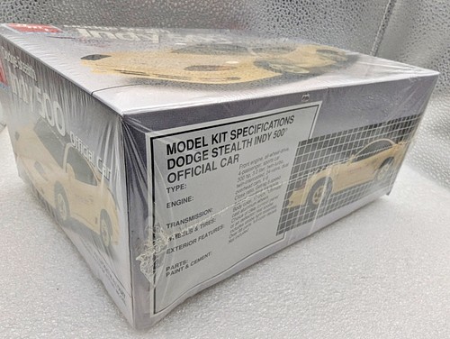 1/25 SCALE AMT 1991 DODGE STEALTH INDY 500 OFFICIAL CAR PLASTIC MODEL KIT - 第 2/4 張圖片