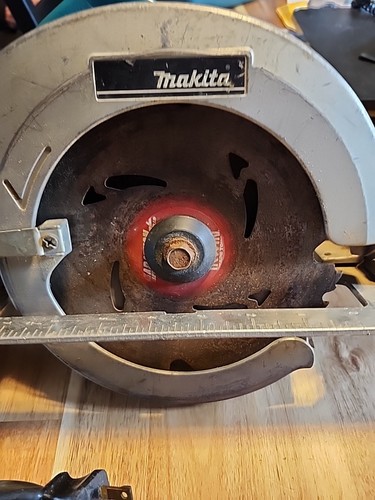 Sierra circular con cable Makita 5007NB 7 1/4" con estuche - Imagen 6 de 9