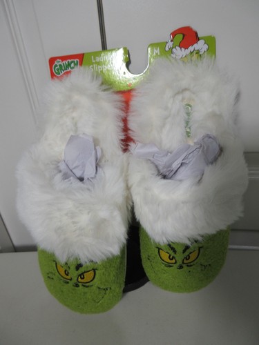 NEW   THE GRINCH SLIPPERS   size MEDIUM 7/8 - Picture 4 of 6